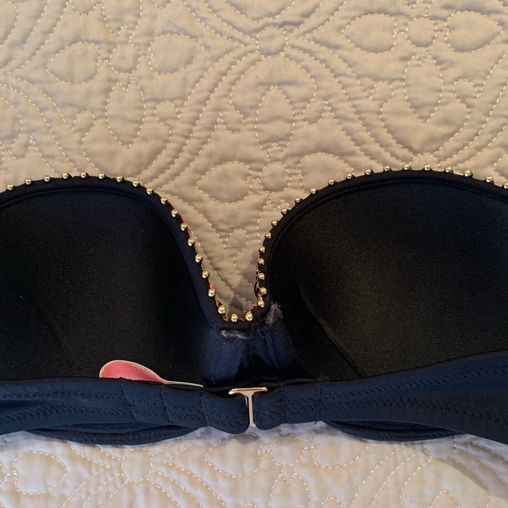 Victoria’s Secret bathing suit top padded - Picture 6 of 7